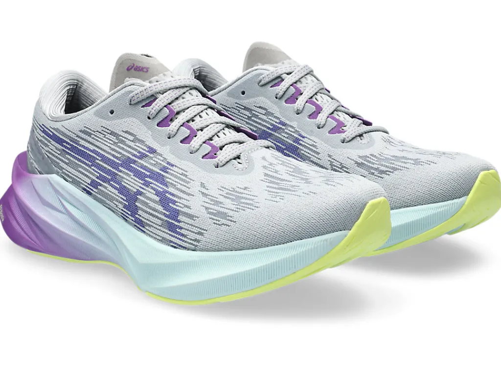 Missen ASICS Hardlopen*Novablast 3