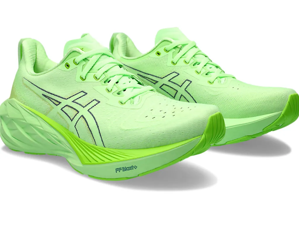 Heren ASICS Hardlopen*Novablast 4
