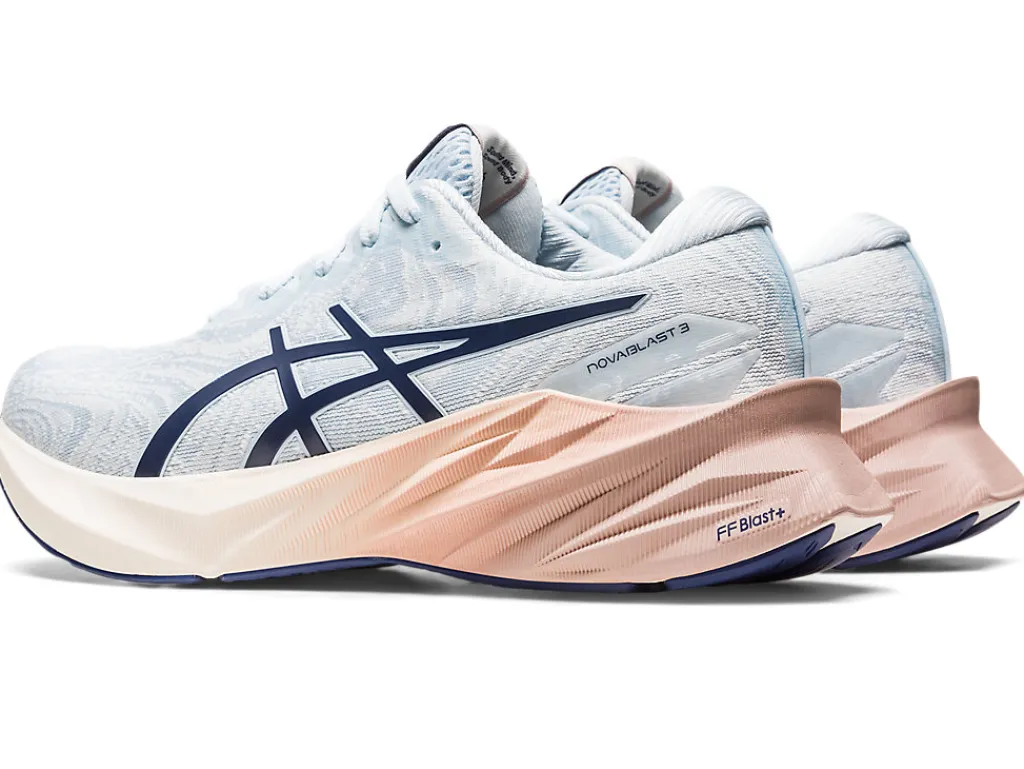 novablast__2-21.webp Missen ASICS Hardlopen*Novablast 3