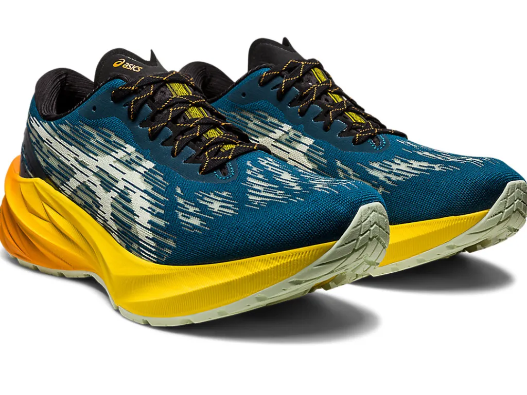 Heren ASICS Hardlopen*Novablast 3 Tr